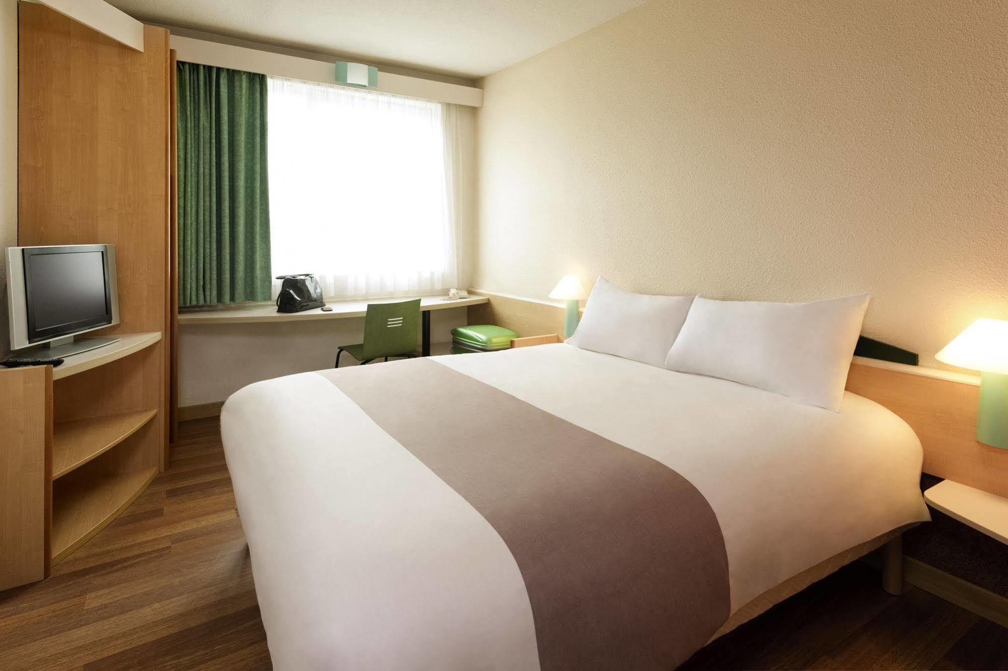 Ibis Namur Centre Exterior photo